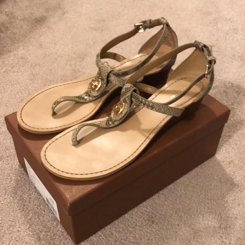 Coach “Ingrid” Snakeskin Thong Sandal - Picture 1 of 6